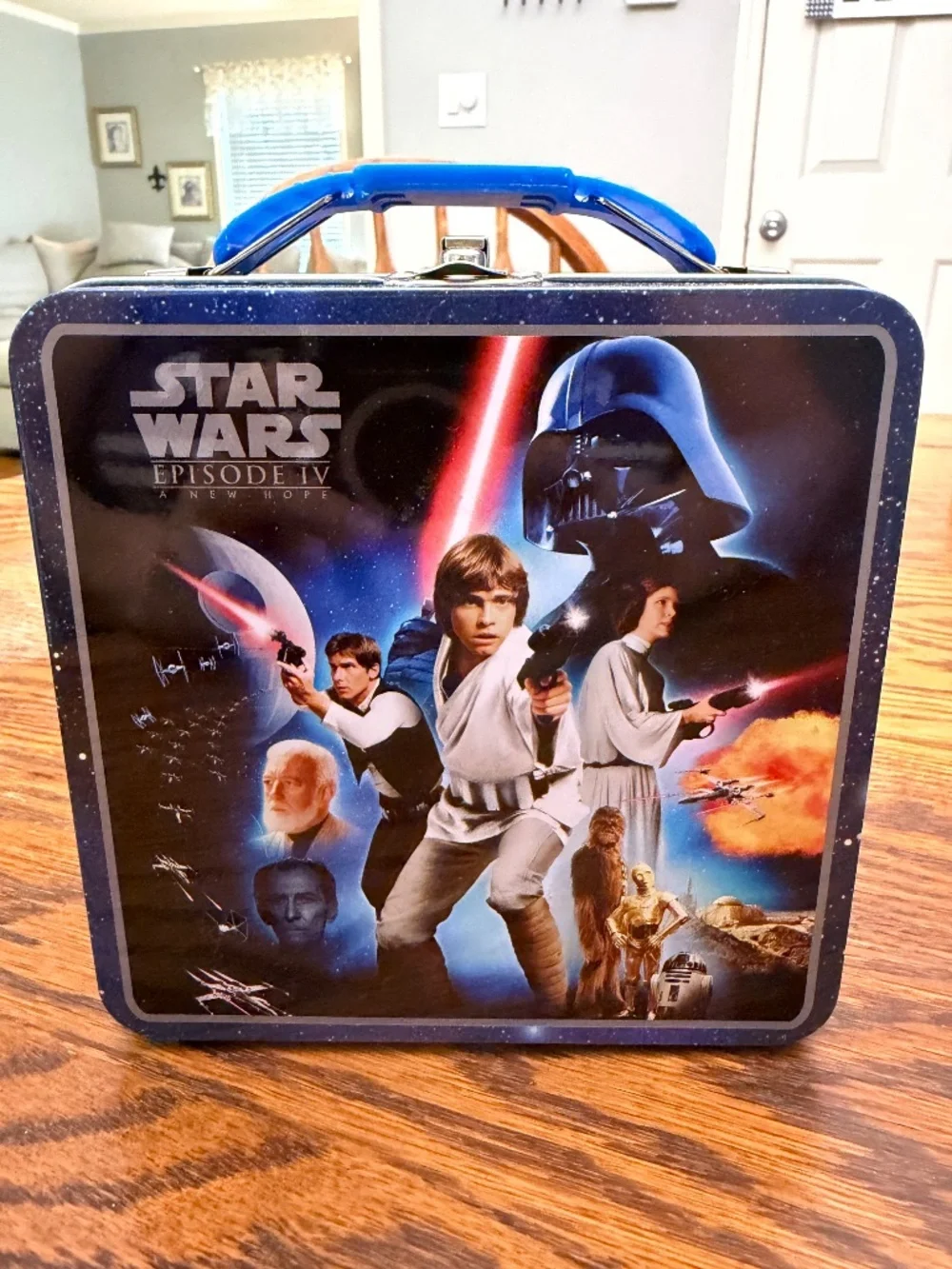 Star Wars Episode IV A New Hope Tin Lunch Box EUC
